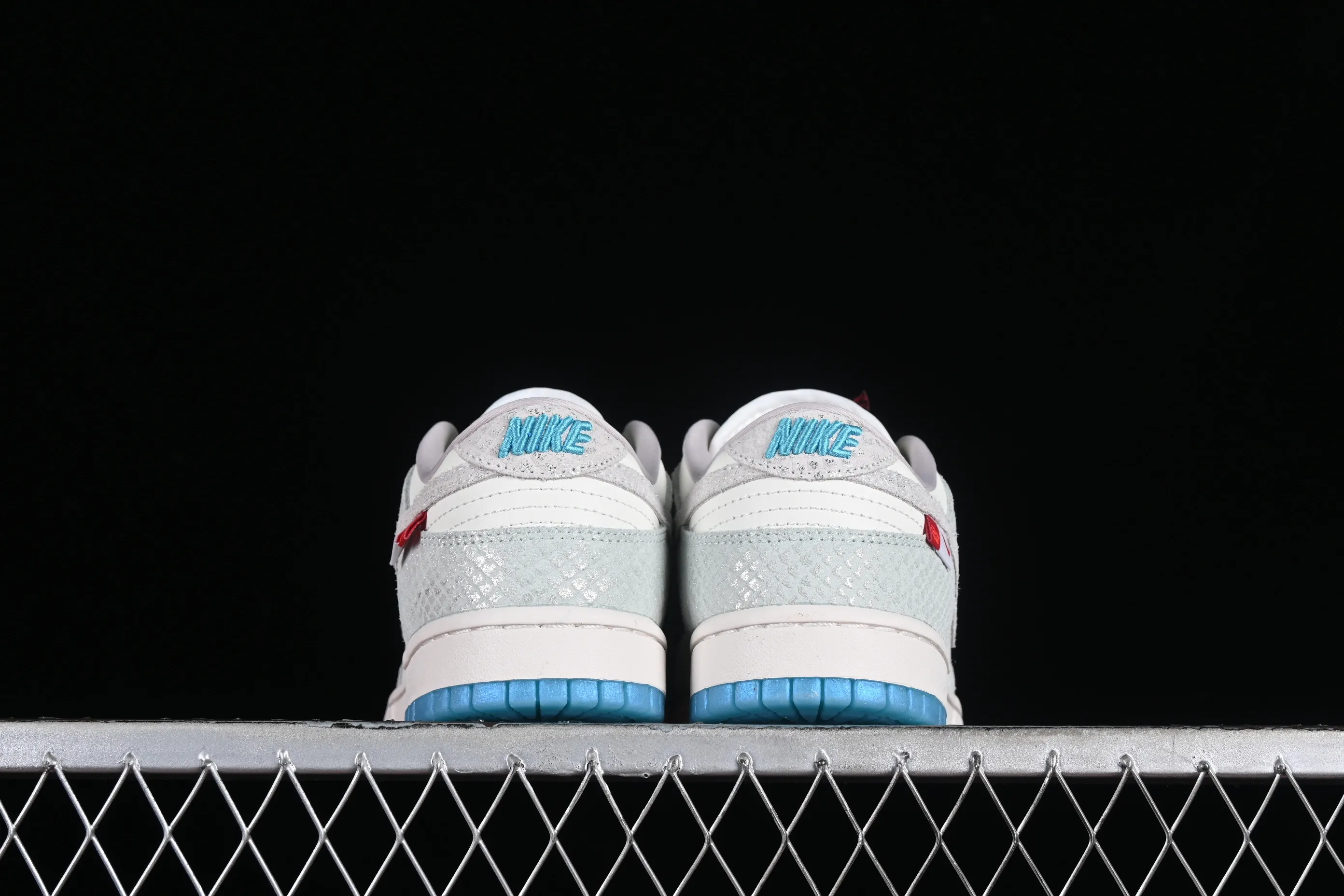 All categories Nk SB Dunk series Nk SB Dunk Low low-top sneakers F version Nk Dunk Low 2024 Year of the Dragon customized model SB low-top casual sneakers FZ5065-111